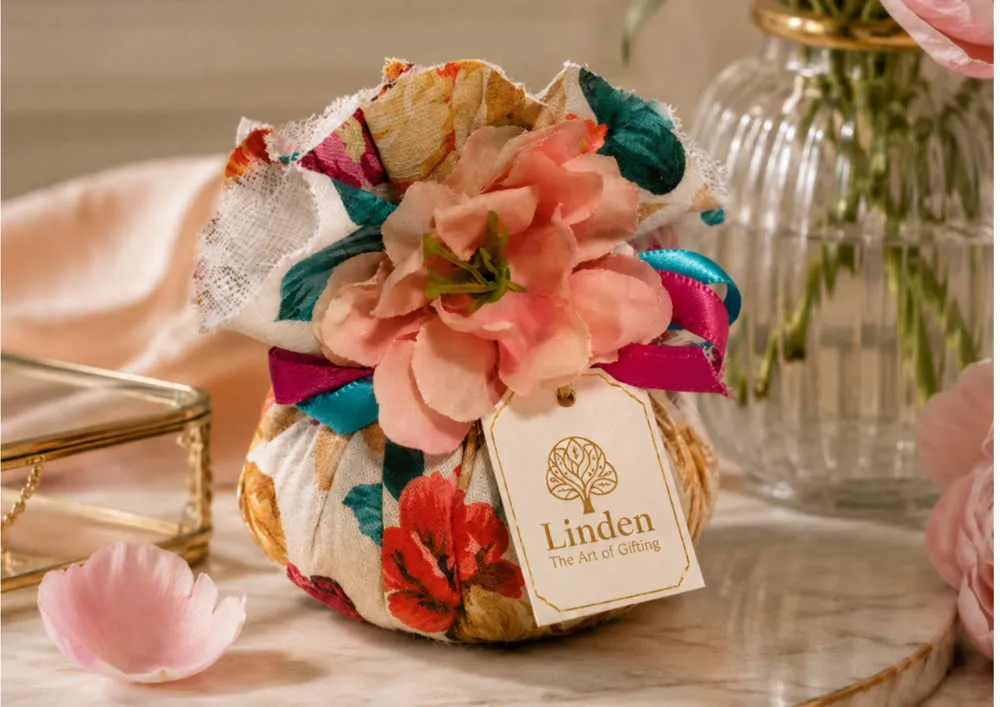 Buquê de gaveta Lala Chic: sachê floral perfumado de 7×7 cm com mini tag